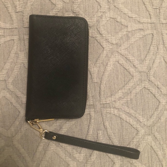 Michael Kors Wallet/Wristlet - Picture 2 of 3